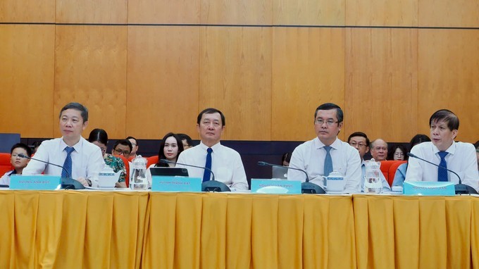 Đẩy mạnh ứng dụng trí tuệ nhân tạo trong giáo dục - lợi ích và thách thức