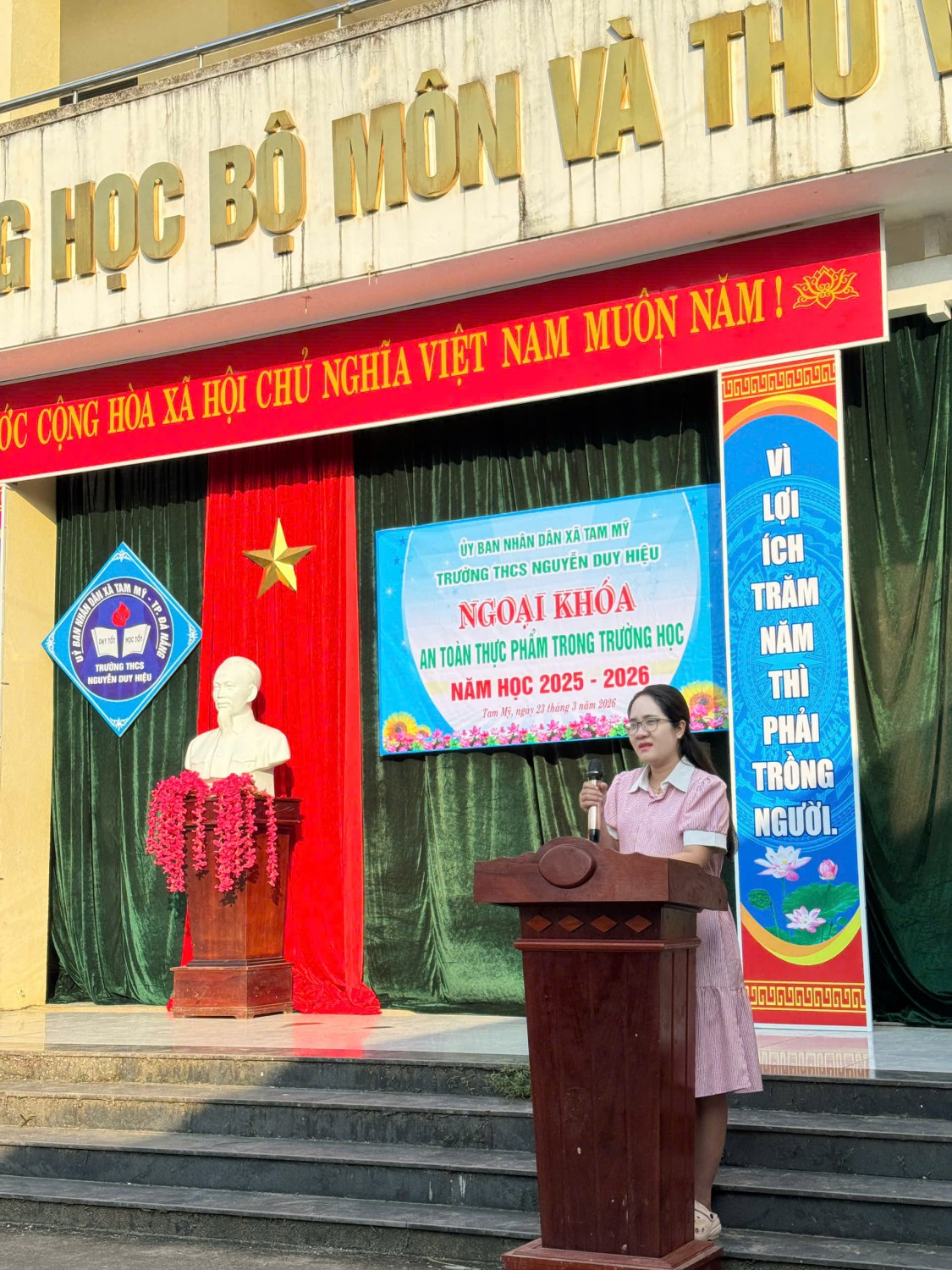 Ngoại khóa “Vệ sinh an toàn thực phẩm trong trường học”